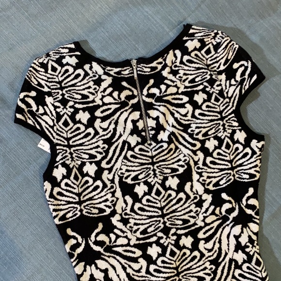 Black and white skater sweater dress, NWT Elle XS - Picture 3 of 4